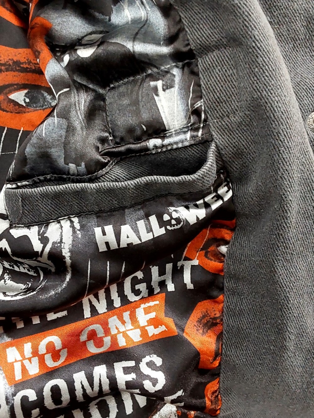 Michael Myers Halloween II print Jacket - Picture 7 of 12
